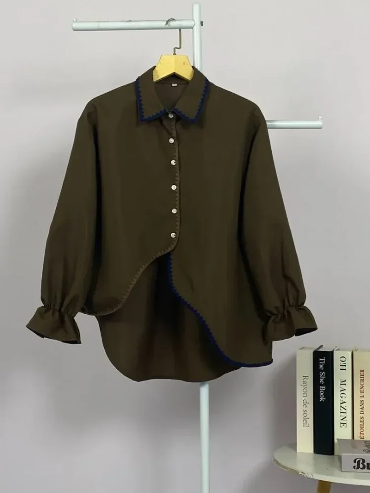 ASAYA Kemeja baru dengan warna kontras, pinggiran bergelombang, dan hem tidak beraturan