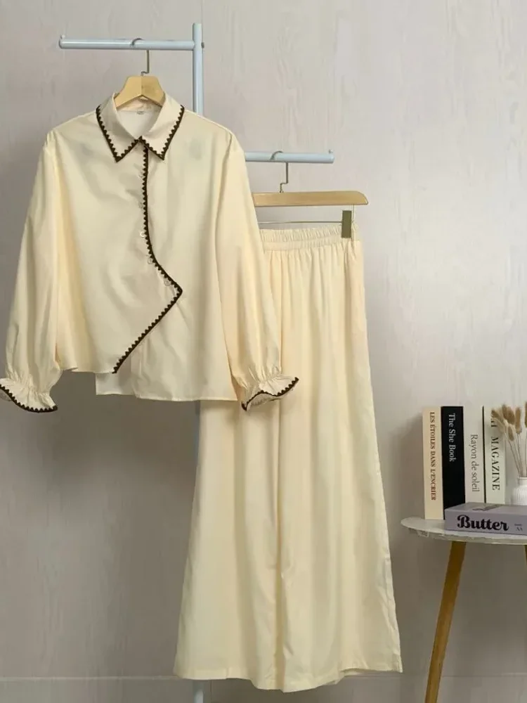 [NEW]ASAYA Kemeja lengan panjang wanita dengan detail pita, dipadukan dengan celana panjang bergaris