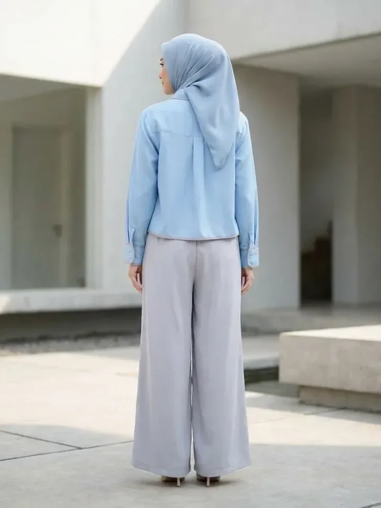 [NEW]ASAYA Setelan dua potong wanita dengan desain tidak beraturan dan kombinasi warna kontras, dipadukan dengan celana longgar dua potong