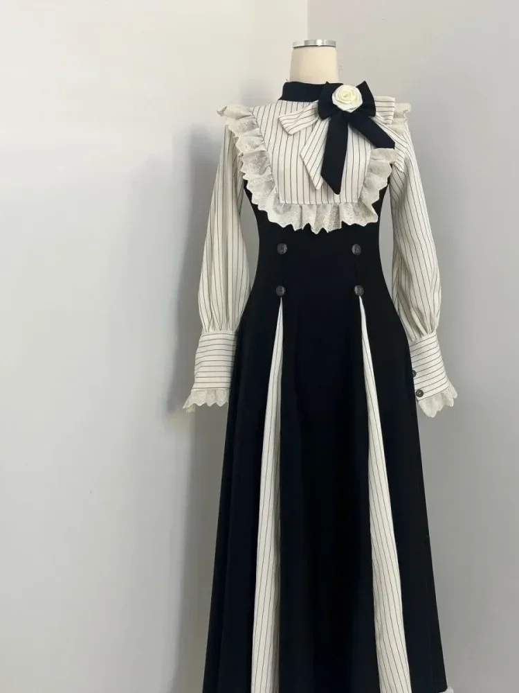 CHICMORE Gaun gaya preppy lengan panjang motif kontras bergaris dan variasi bunga manis