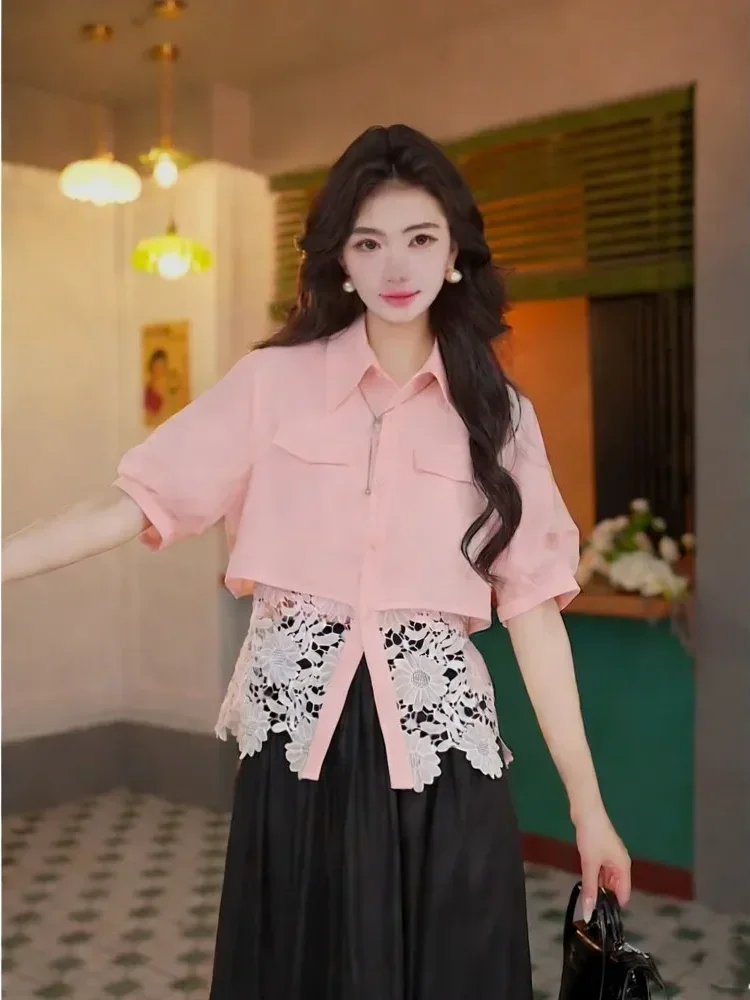 [NEW]CHICMORE Atasan wanita chic kombinasi kemeja dan aksen bunga gaya korea