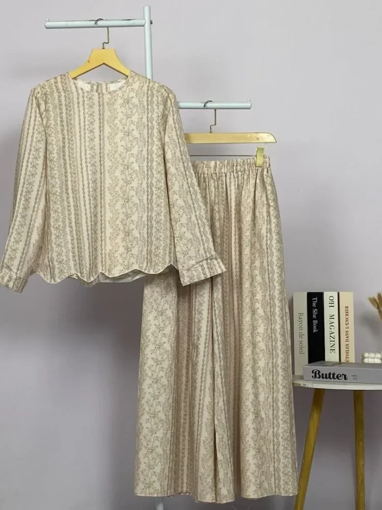 [NEW]ASAYA Atasan lengan panjang dengan desain hem tidak beraturan, set dua potong modis, dilengkapi pola cetakan unik, celana panjang trendy