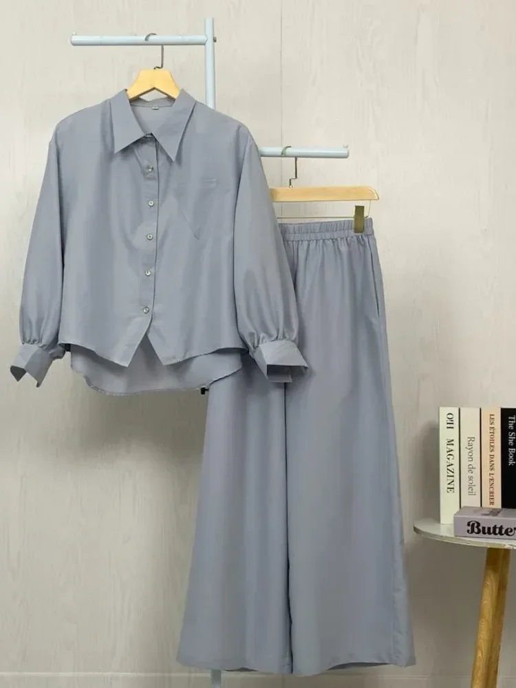 ASAYA Setelan dua potong atasan dan celana longgar aneka warna yang stylish.