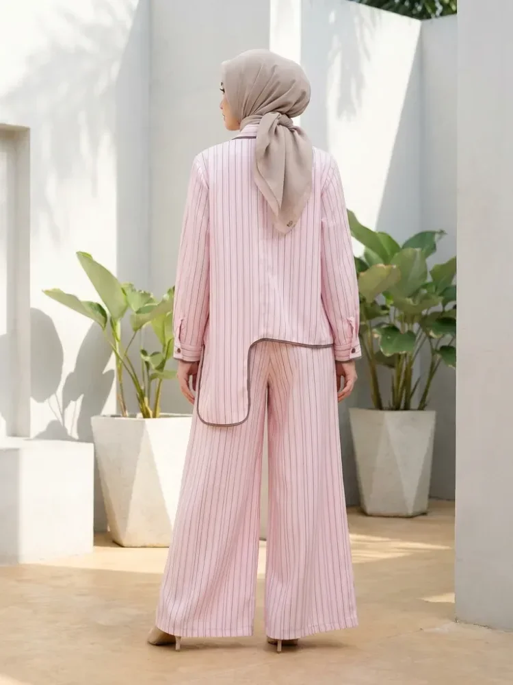 [NEW]ASAYA Setelan dua potong wanita dengan atasan lengan panjang berpola garis dan celana kaki lebar, model modern