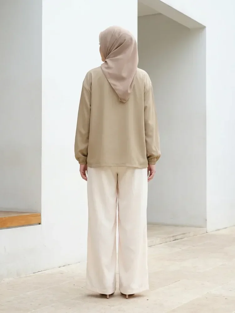 [DISKON KILAT]ASAYA Atasan wanita lengan panjang longgar dengan desain tidak teratur, kerah bulat, warna polos dengan kombinasi warna, dipadukan dengan celana kaki lebar