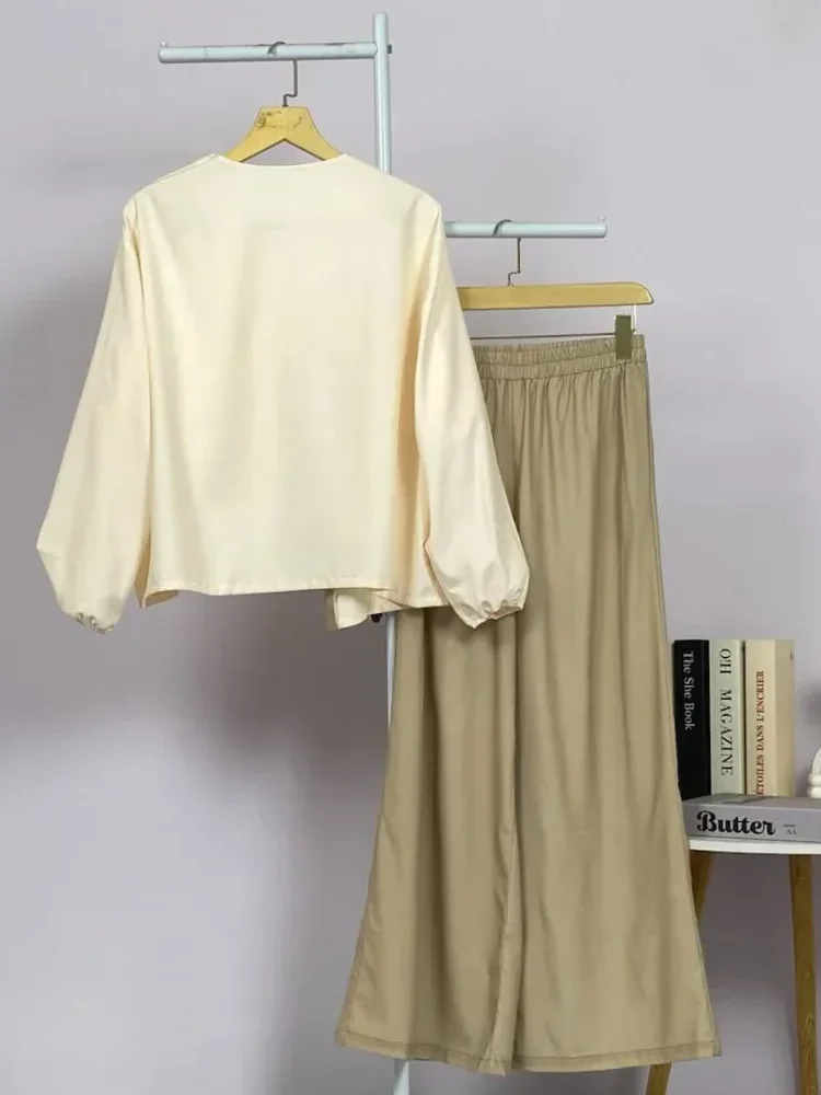 [DISKON KILAT]ASAYA Atasan wanita lengan panjang longgar dengan desain tidak teratur, kerah bulat, warna polos dengan kombinasi warna, dipadukan dengan celana kaki lebar