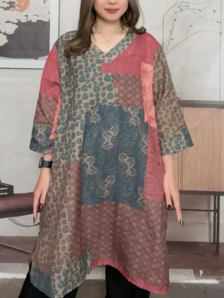 ASAYA Atasan blus motif retro dengan model longgar dan leher berbentuk v