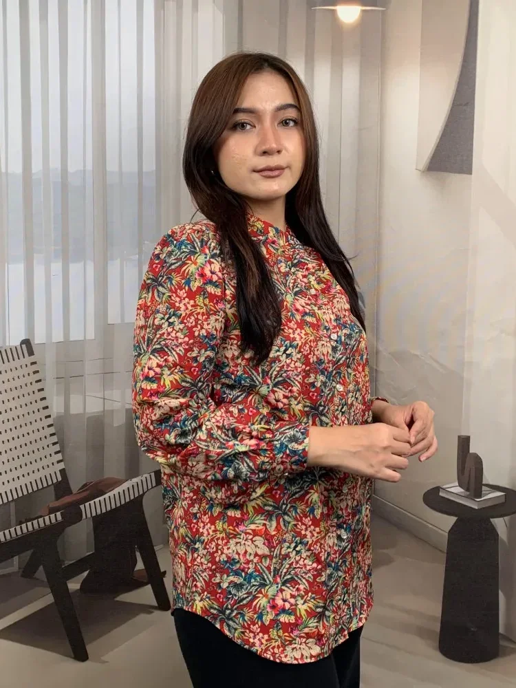 [DISKON KILAT]FADFAD Fashion new temperament print thin sunscreen shirt women loose slim this year's popular shirt
