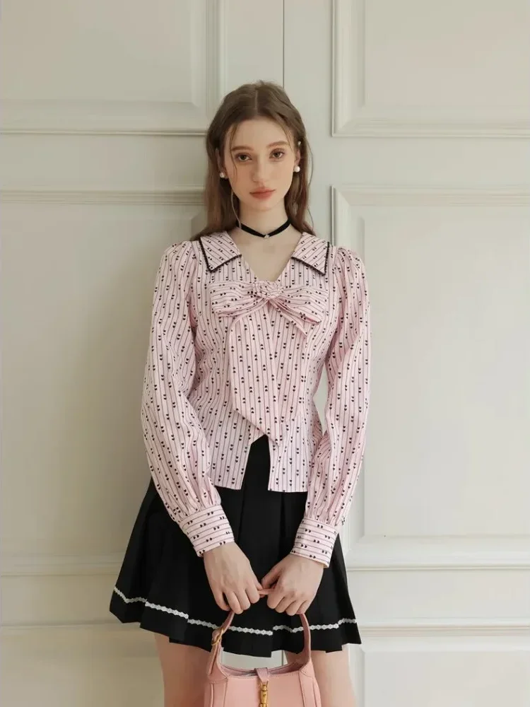 [CUCI GUDANG]CHICMORE Atasan kemeja wanita bermotif dengan lengan panjang kerah v dan terdapat hiasan pita dibagian depan