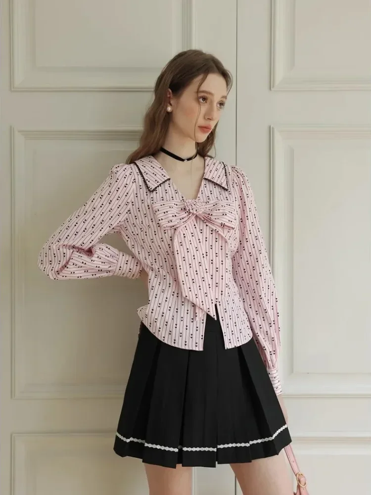 [CUCI GUDANG]CHICMORE Atasan kemeja wanita bermotif dengan lengan panjang kerah v dan terdapat hiasan pita dibagian depan