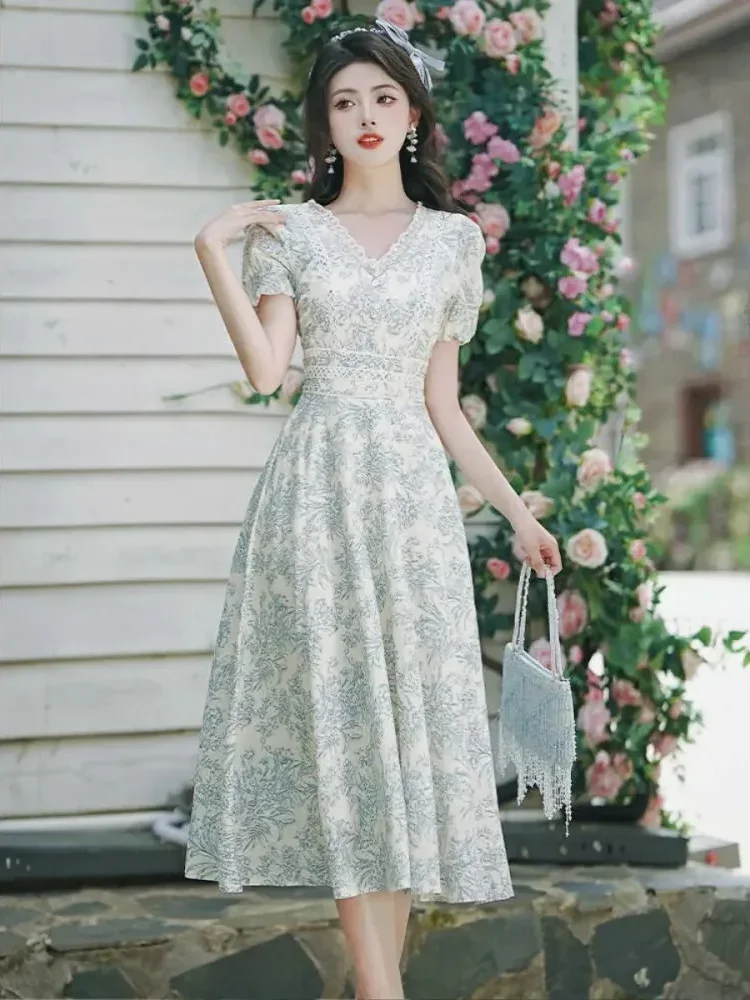 [NEW]CHICMORE Gaun lengan pendek dan kerah bentuk v-neck terdapat renda bagian lengan dan kerah