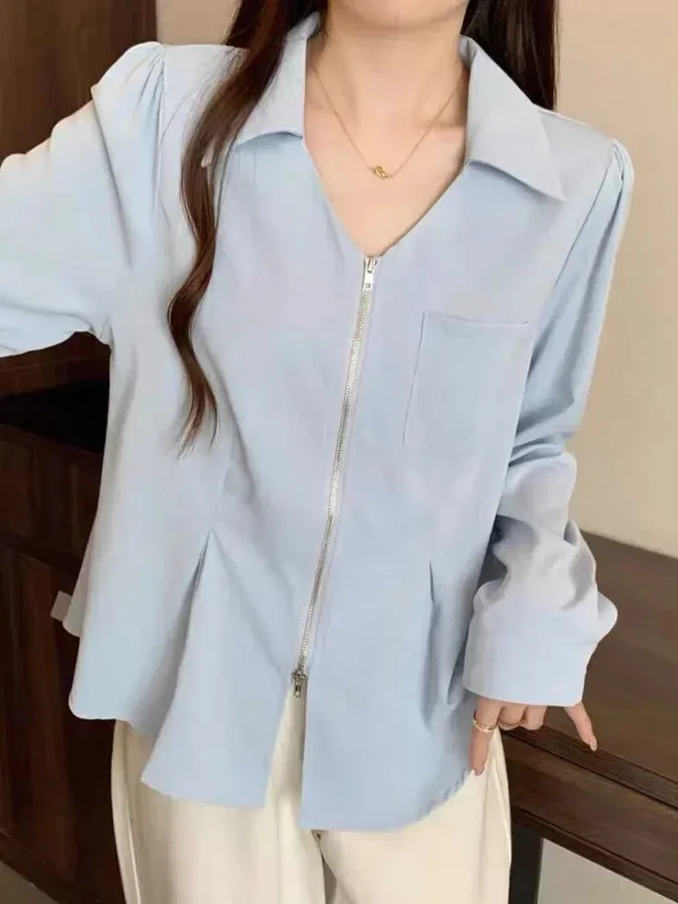 FADFAD Atasan lengan panjang dengan kerah v neck dan terdapat resleting depan