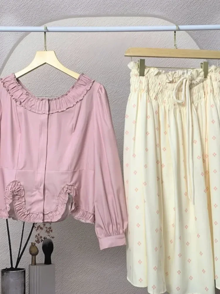 [CUCI GUDANG]CHICMORE Setelan santai terbaru, atasan lengan busa berwarna pink dan rok dengan motif cetakan manis