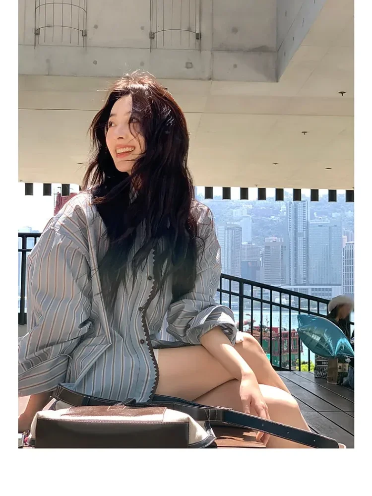 [NEW]CHICMORE Atasan lengan panjang terdapat kancing aktif sebaris dengan motif garis-garis