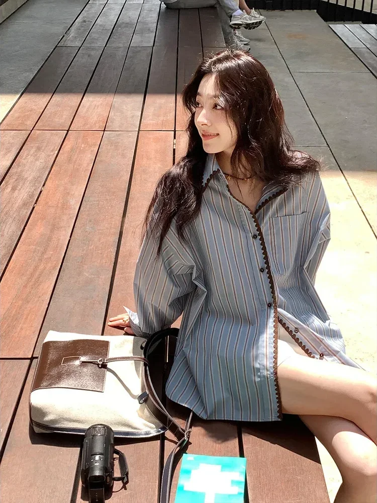 [NEW]CHICMORE Atasan lengan panjang terdapat kancing aktif sebaris dengan motif garis-garis