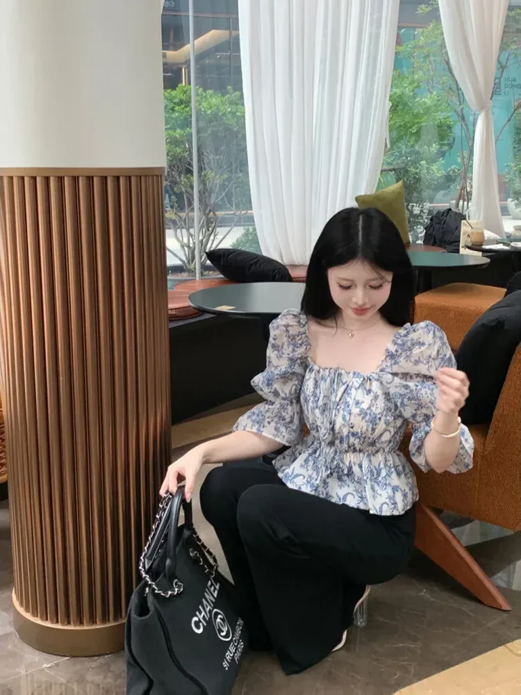 CHICMORE Atasan lengan midi bermotif bunga retro kerah persegi untuk wanita