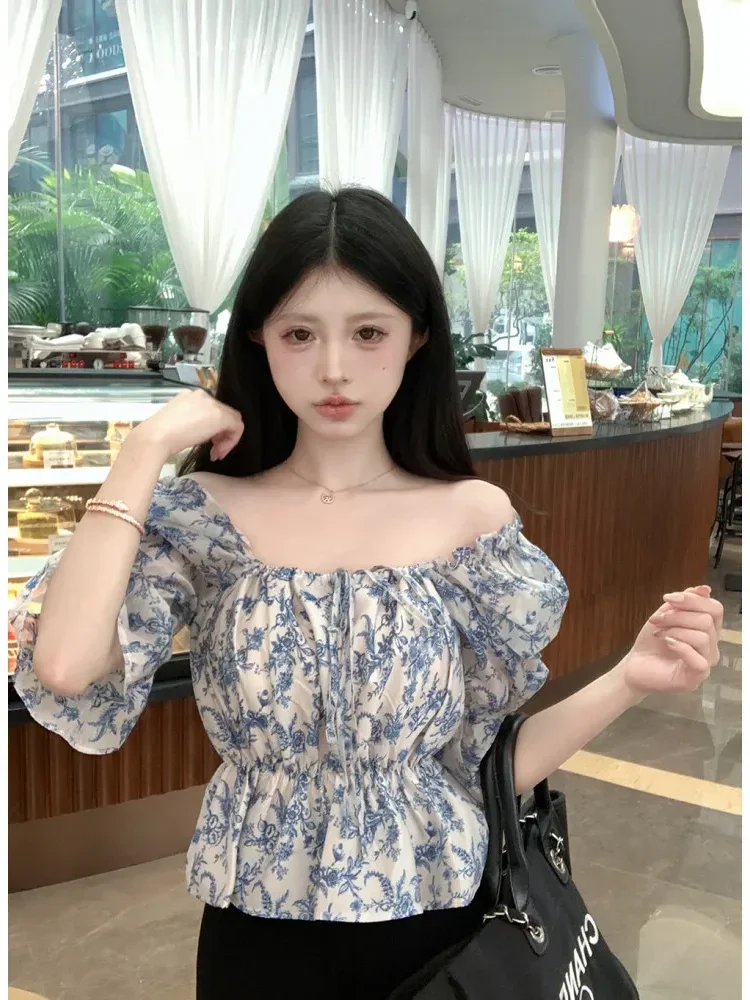 CHICMORE Atasan lengan midi bermotif bunga retro kerah persegi untuk wanita