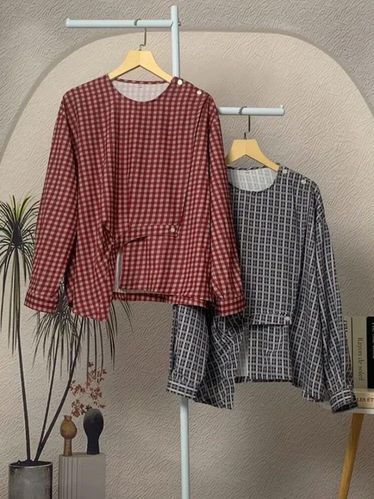 CHICMORE Ladies' loose round-neck long-sleeved checkered top