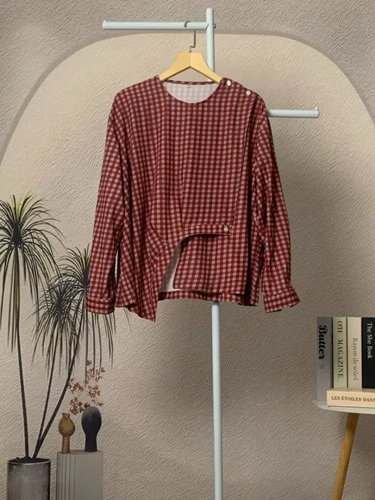 CHICMORE Ladies' loose round-neck long-sleeved checkered top