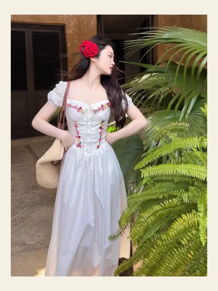CHICMORE Gaun serut putih gaya retro bermotif untuk wanita trendi