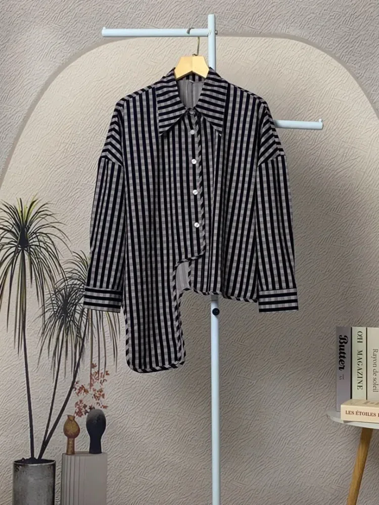 [NEW]CHICMORE Atasan lengan panjang kotak-kotak tidak teratur dengan desain modis