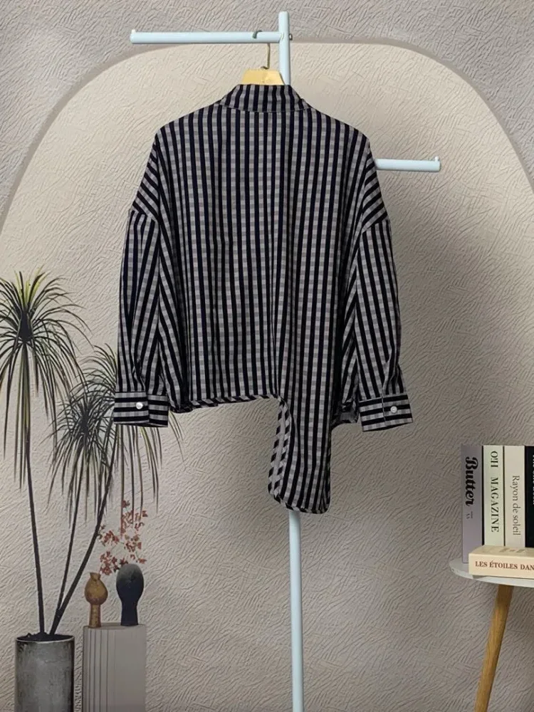 [NEW]CHICMORE Atasan lengan panjang kotak-kotak tidak teratur dengan desain modis