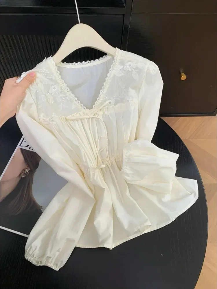 CHICMORE Atasan wanita blouse kekinian lengan panjang dengan kerah v neck dengan variasi pita gaya korea