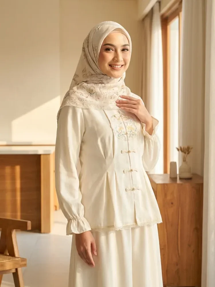 [READY STOCK]CHICMORE Setelan lembut, kemeja lengan panjang dengan celana panjang, kemeja dekoratif renda bersulam