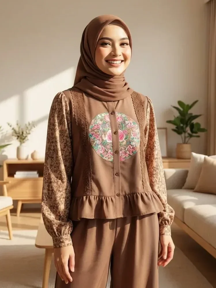 [DISKON KILAT]CHICMORE Set baju lengan panjang baru, kemeja cetak warna kontras dipasangkan dengan celana panjang, dilengkapi hiasan renda dan stiker sulaman