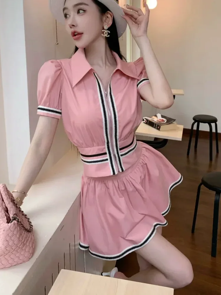 CHICMORE Atasan kemeja gaya korean dengan ritsleting cantik dan lengan puff pendek untuk wanita（only tops）