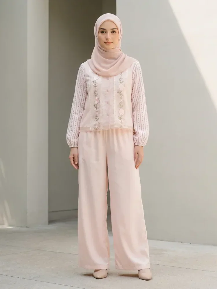 [DISKON KILAT]CHICMORE Atasan lengan panjang warna polos dengan bordir bunga peri, renda, dikombinasikan dengan cetakan bunga dan dipadukan dengan celana panjang kaki lebar