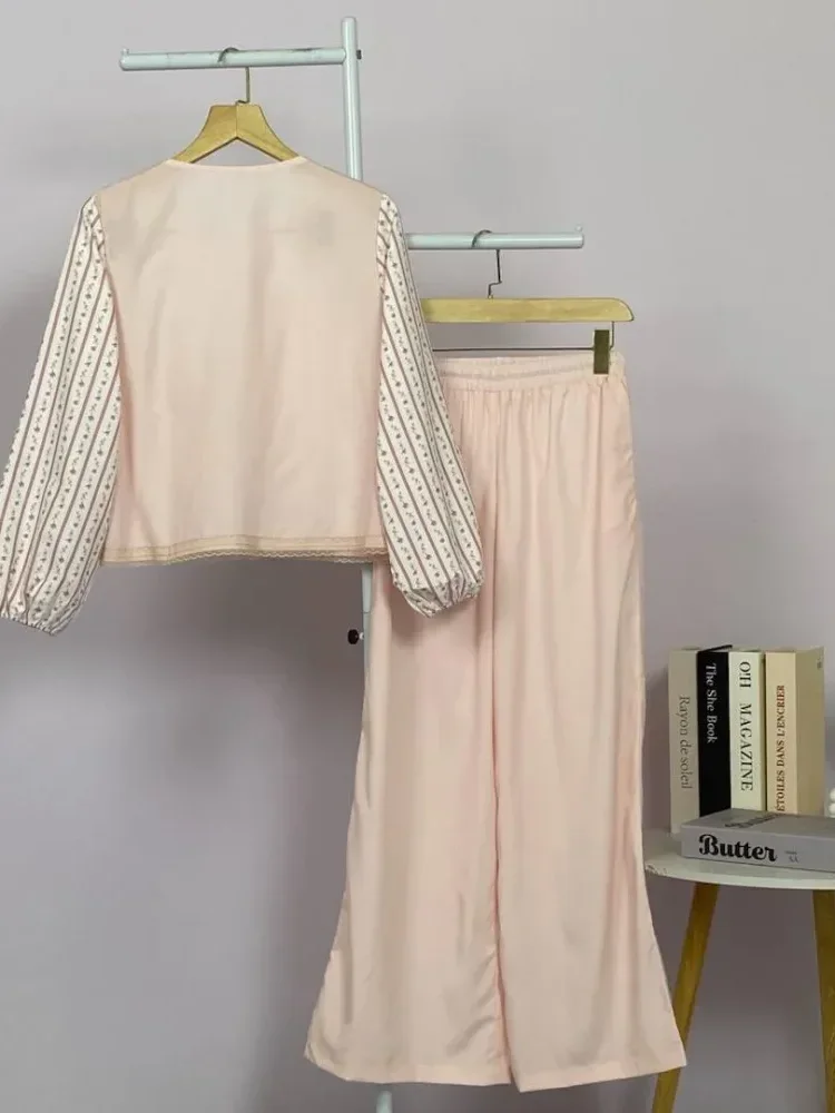 [DISKON KILAT]CHICMORE Atasan lengan panjang warna polos dengan bordir bunga peri, renda, dikombinasikan dengan cetakan bunga dan dipadukan dengan celana panjang kaki lebar