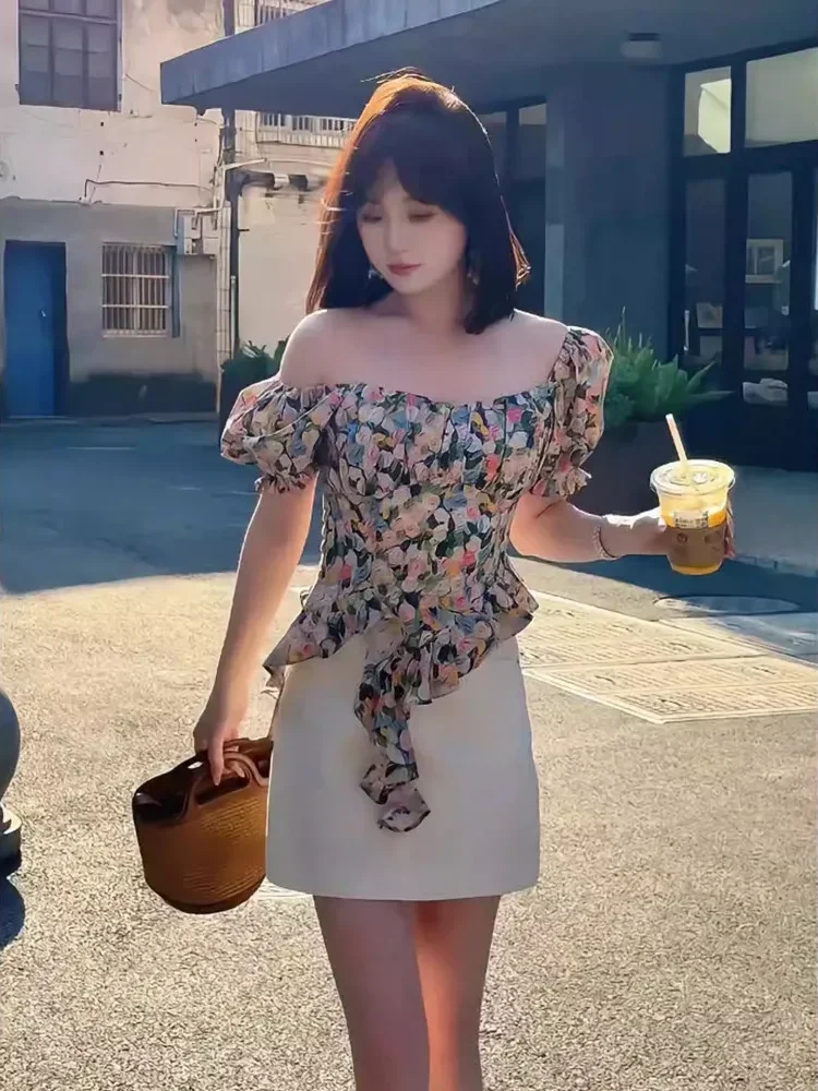 CHICMORE Atasan kemeja wanita motif bunga dan lengan puff pendek yang cantik