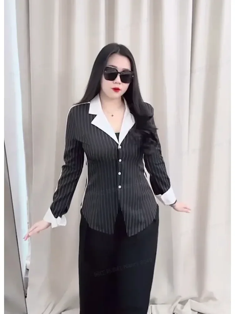 [DISKON KILAT]FADFAD Atasan kemeja wanita motif garis dengan model unik yang trendi cocok untuk bersantai