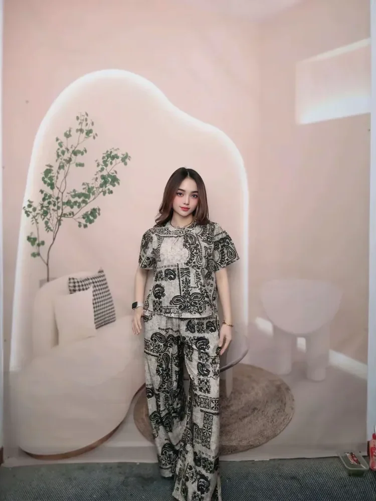 FADFAD Setelan atasan blouse lengan pendek dan celana motif kotak kotak untuk wanita