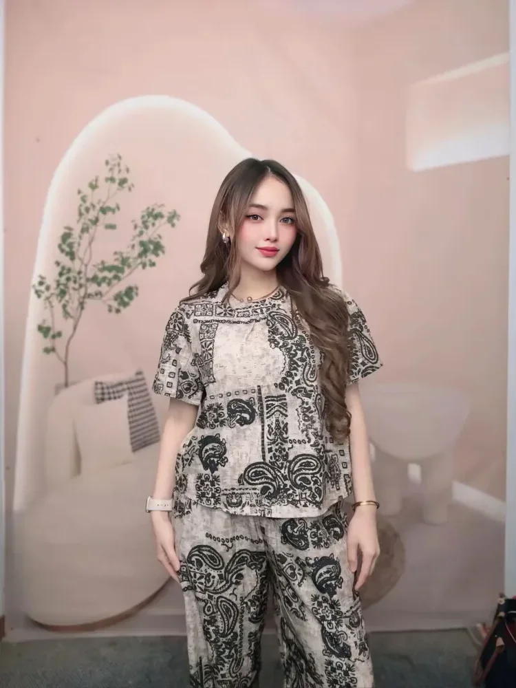 FADFAD Setelan atasan blouse lengan pendek dan celana motif kotak kotak untuk wanita