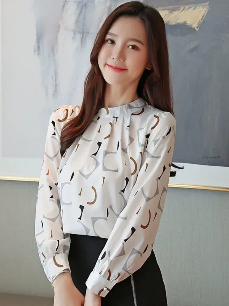 FADFAD Blouse wanita lengan panjang dengan kerah bulat motif cetak gaya minimalis untuk wanita