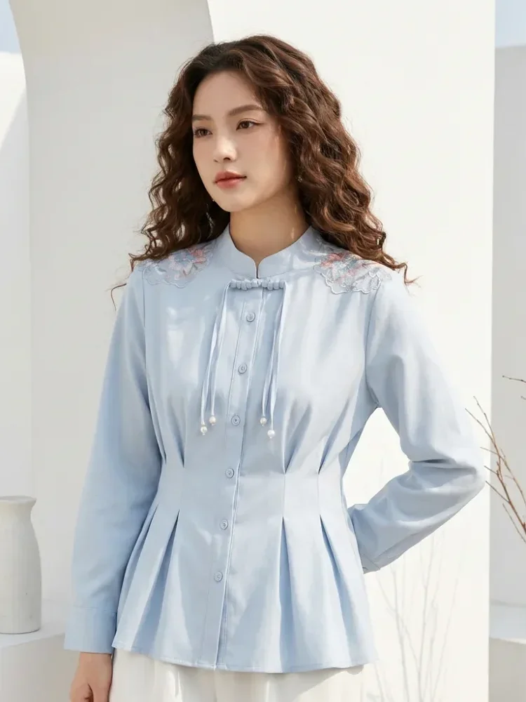 FADFAD Atasan wanita lengan panjang dengan desain bunga di bagian bahu dan pinggang pas.