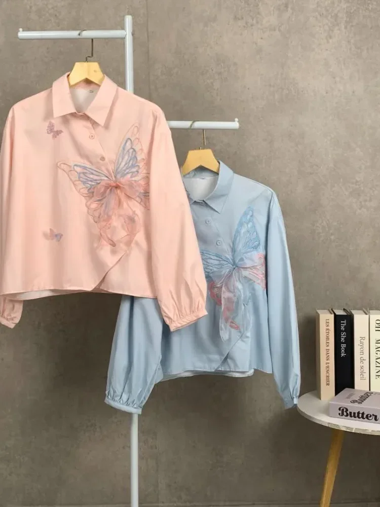 [READY STOCK]FADFAD Atasan lengan panjang yang modis dan longgar, dipadukan dengan motif kupu-kupu bordir tiga dimensi