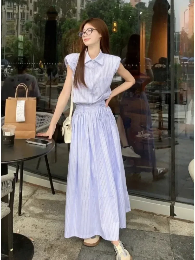 FADFAD Age-reducing simple striped shirt + a-line skirt two-piece set