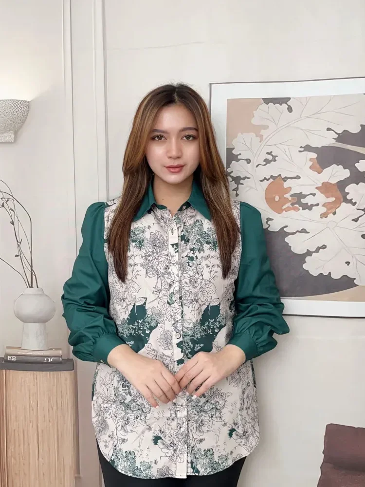 [DISKON KILAT]FADFAD Fashion new temperament print thin sunscreen shirt women loose slim this year's popular shirt