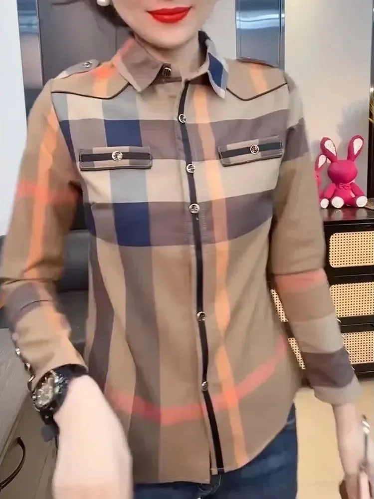 FADFAD Atasan kemeja berkerah polo lengan panjang dan motif kotak kotak