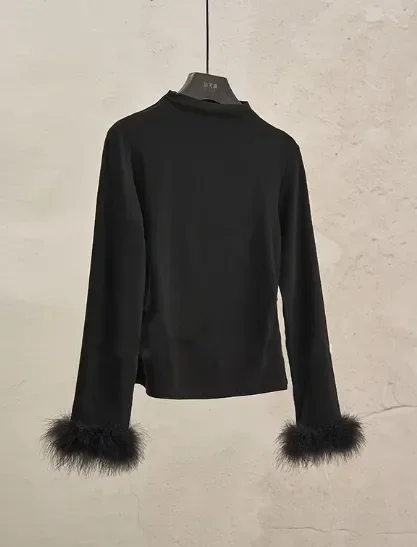 [READY STOCK]CHICMORE Atasan lengan panjang berkerah tinggi hitam bergaya feminin modis dengan lengan berbulu untuk wanita