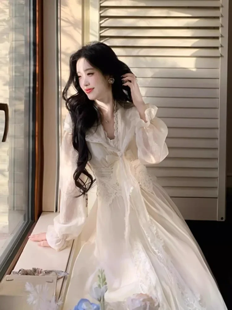 [DISKON KILAT]CHICMORE Gaun wanita dengan kerah leher v-neck lengan panjang gaya kasual